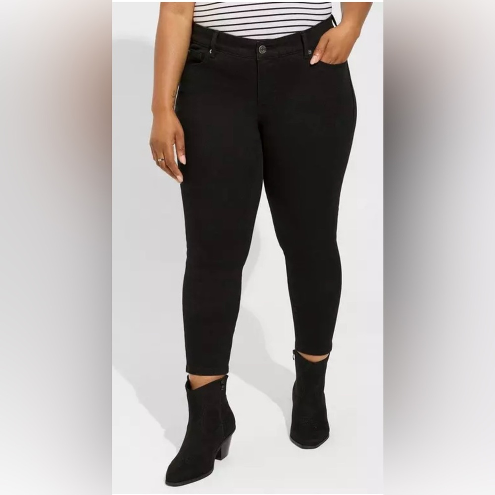 NWT Torrid 16S Black Denim